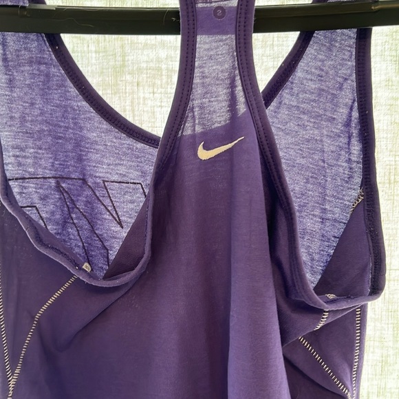 Nike tank top - Picture 3 of 3